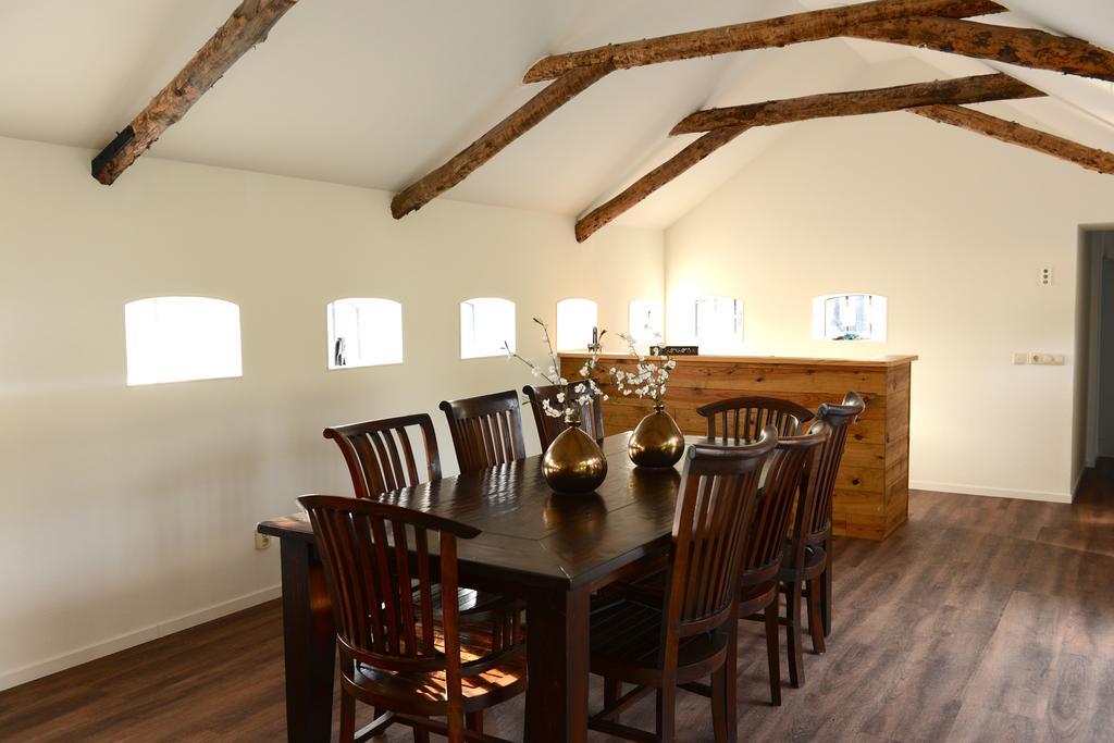 Appartementen Verhuur De Trijehoek Stiens ภายนอก รูปภาพ