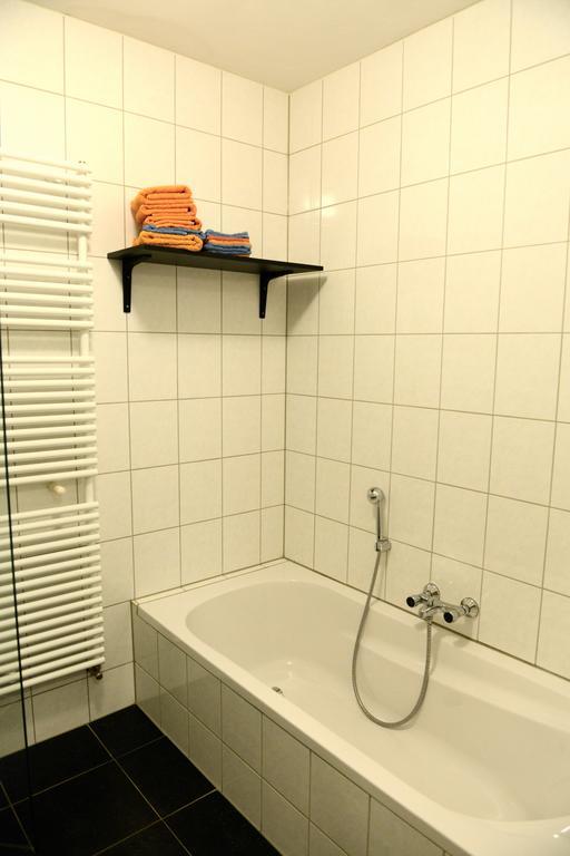 Appartementen Verhuur De Trijehoek Stiens ภายนอก รูปภาพ