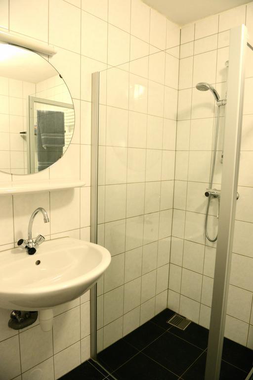 Appartementen Verhuur De Trijehoek Stiens ภายนอก รูปภาพ