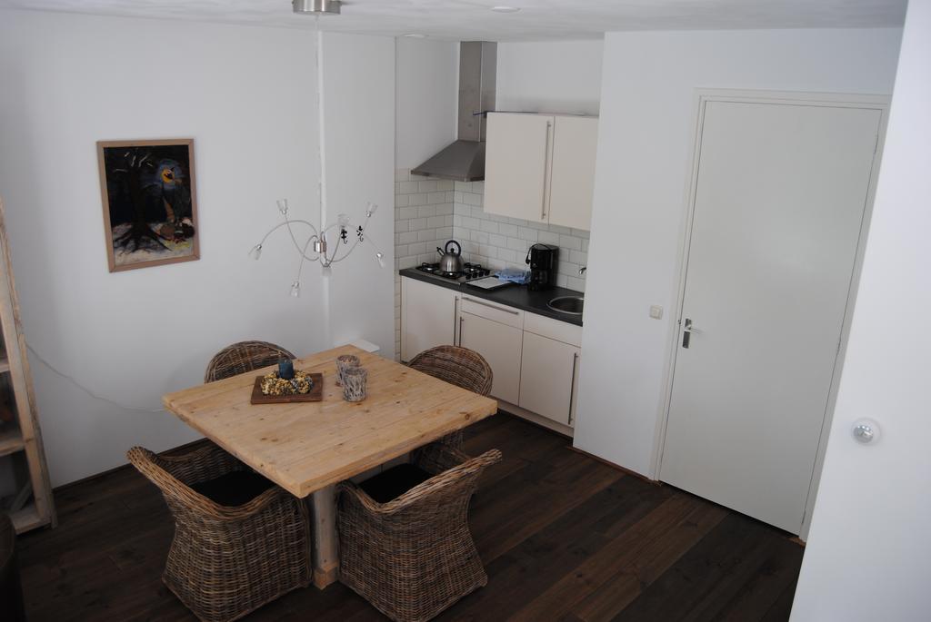 Appartementen Verhuur De Trijehoek Stiens ภายนอก รูปภาพ